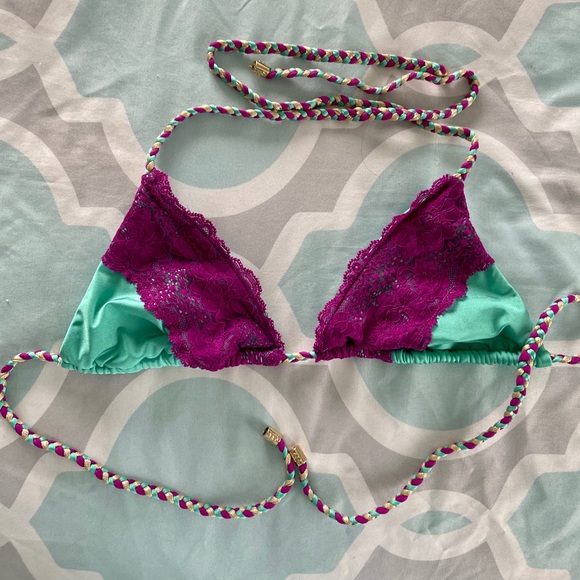 Beach Bunny bikini top small - Picture 2 of 2